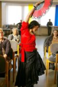 Танцует Галина Мариненко, аккомпанирует Лев Свойский.